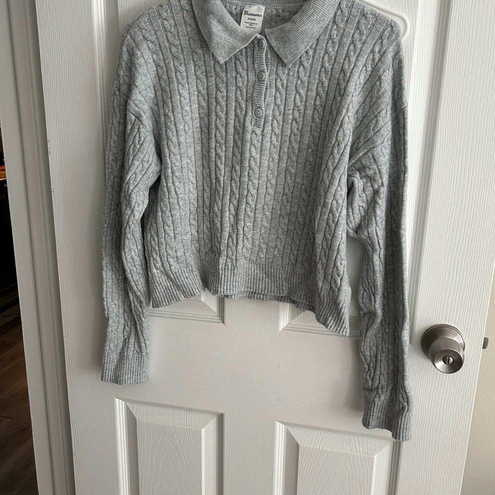 Cozy Cable Knit Sweater - Light Gray
